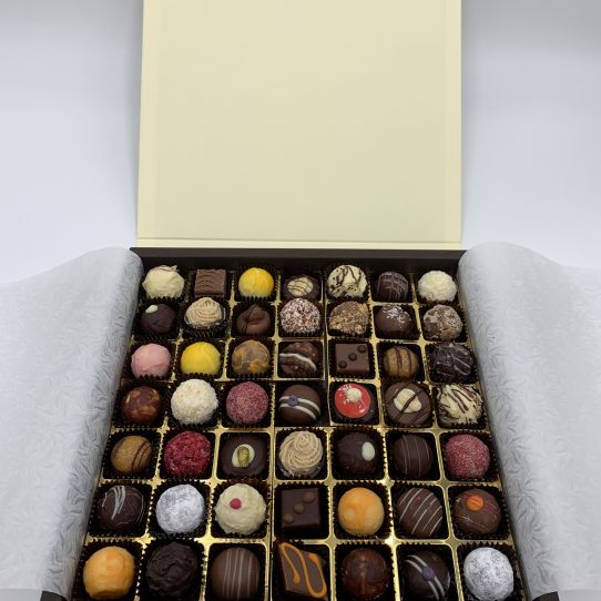 Pralinen aus der Chocolaterie Müller: Pralinenhauspackung